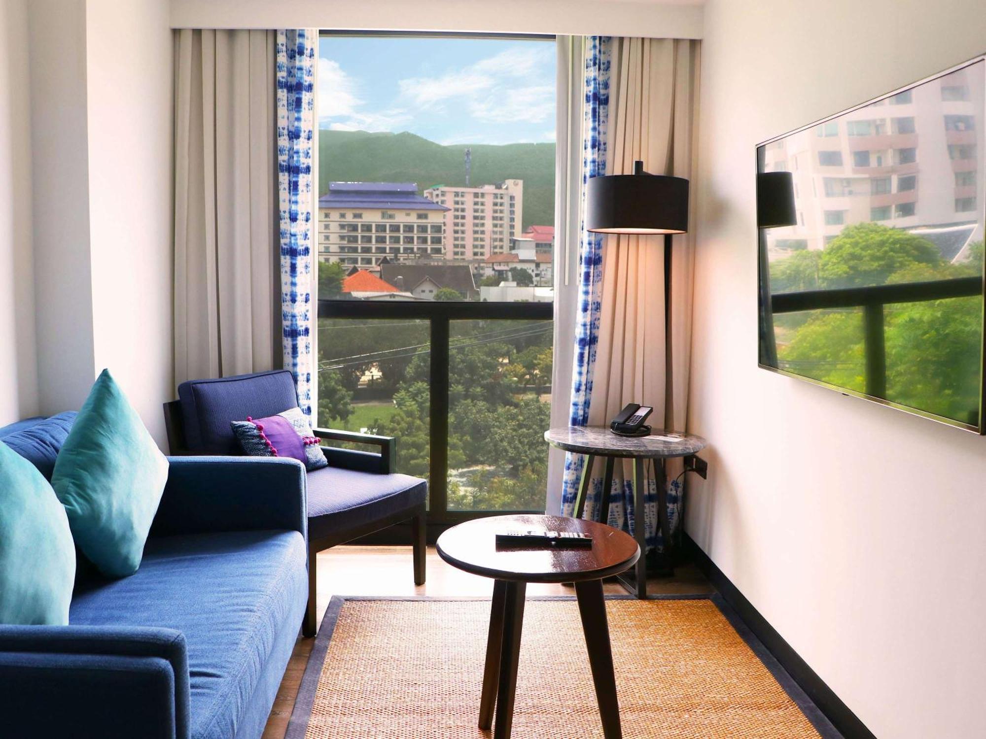Novotel Chiangmai Nimman Journeyhub Чиангмай Екстериор снимка