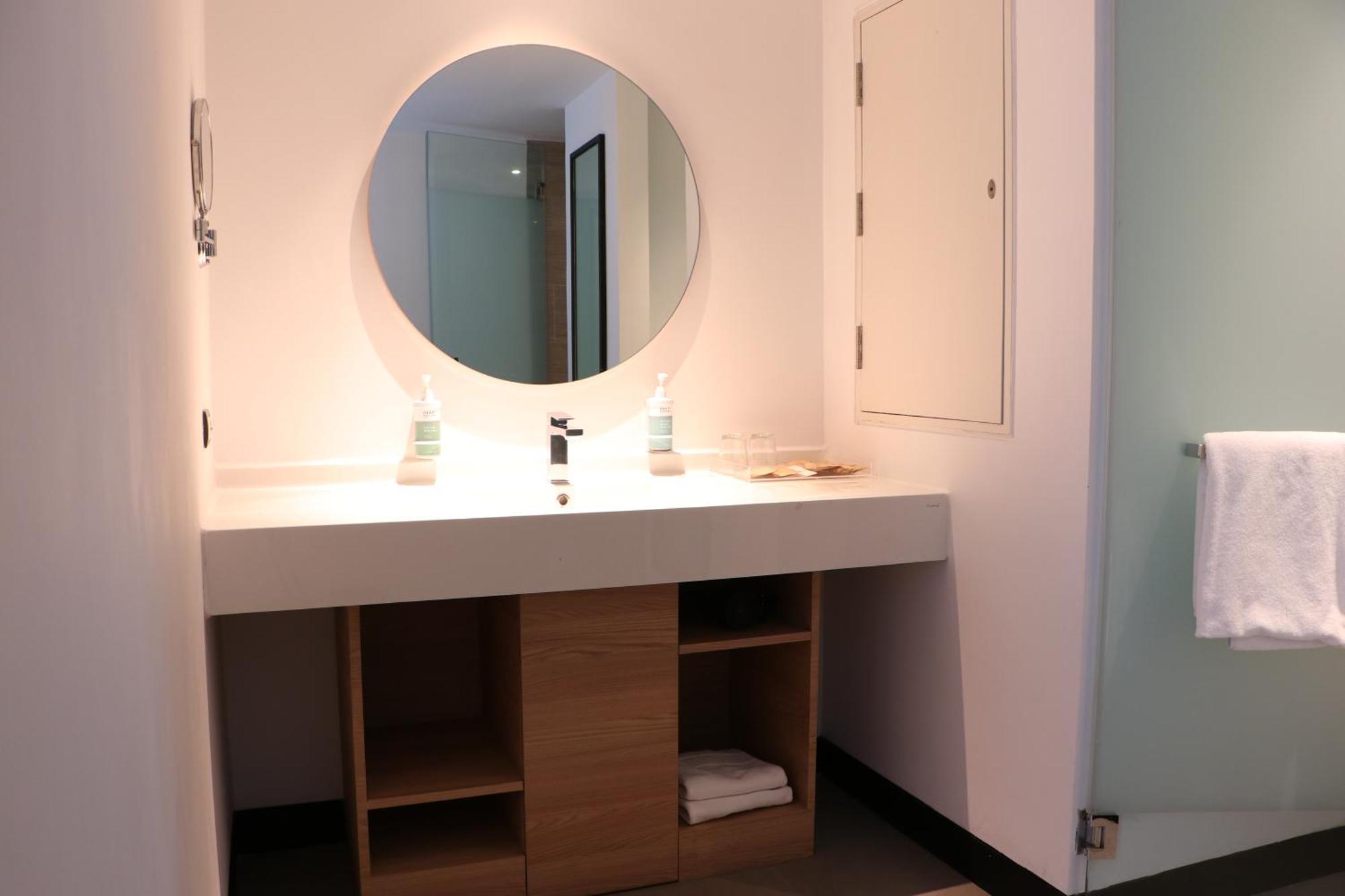 Novotel Chiangmai Nimman Journeyhub Чиангмай Екстериор снимка