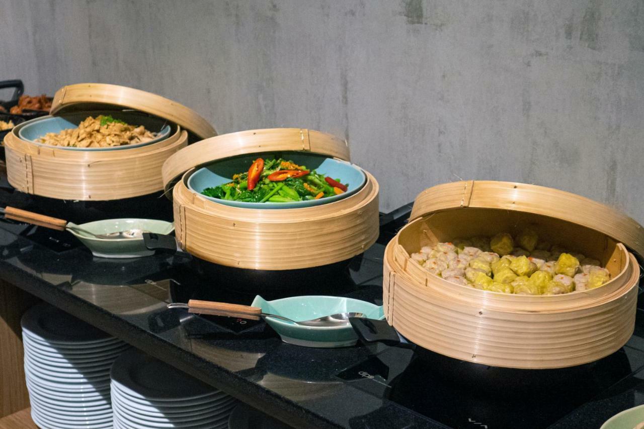 Novotel Chiangmai Nimman Journeyhub Чиангмай Екстериор снимка